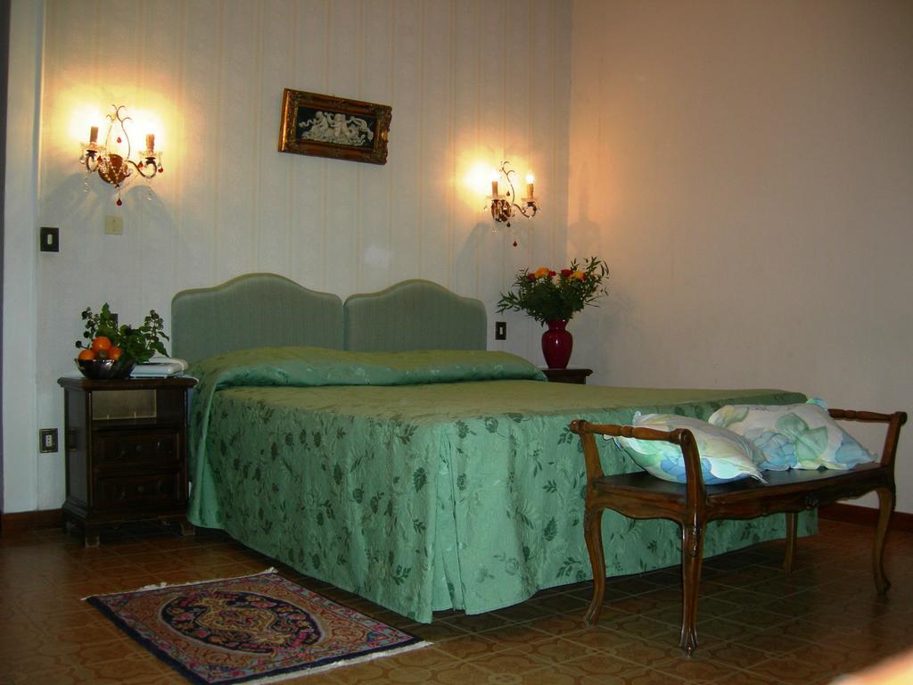 Hotel Villa San Donino Читта-ді-Кастелло Номер фото